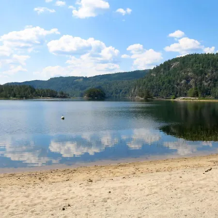 Midtholmen By Interhome * Konsmo